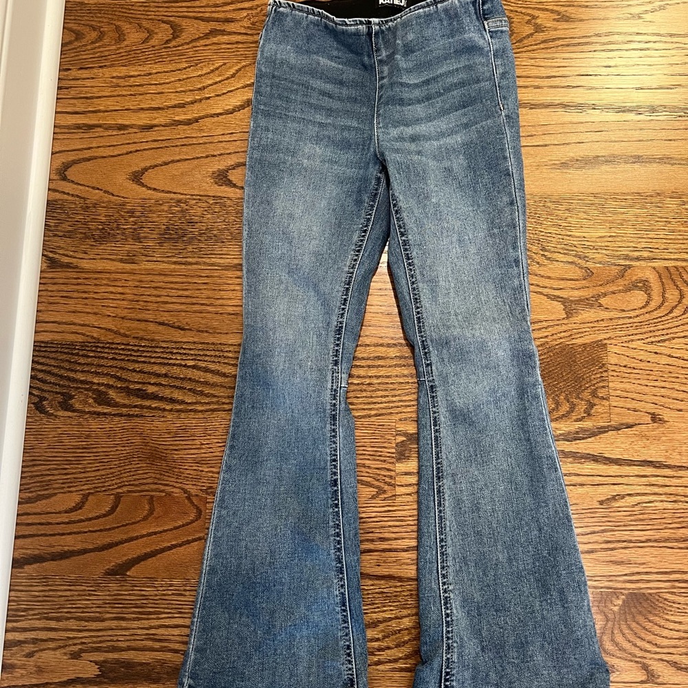 Katie J NYC flare jeans size 7/8